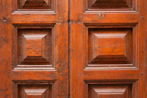 Реставрация деревянных межкомнатных дверей своими руками